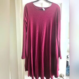 Flowy knee length tunic. M